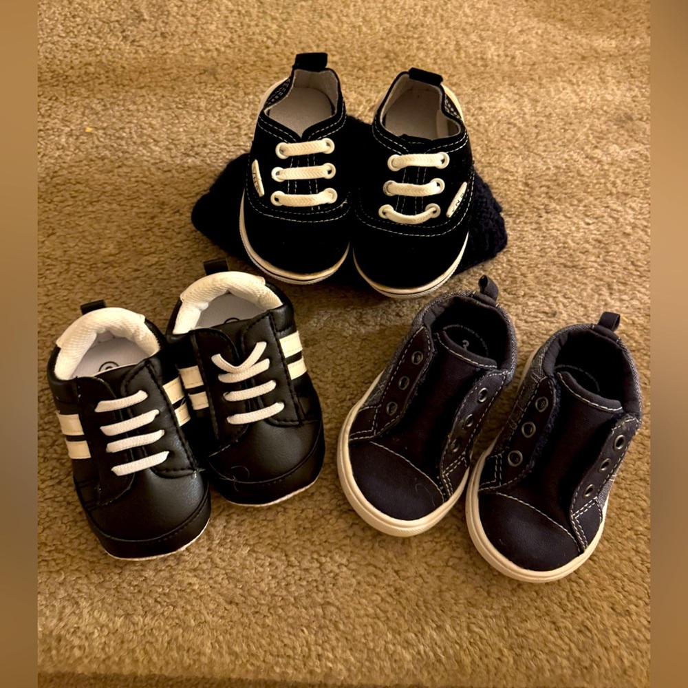 Set of 3 Infant Sneakers Size 2-3mos